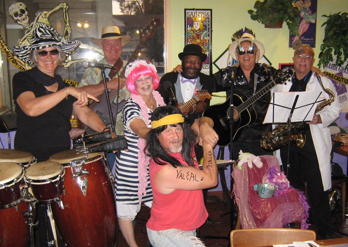 Halloween_2009_BonTemp_CreoleCafe
